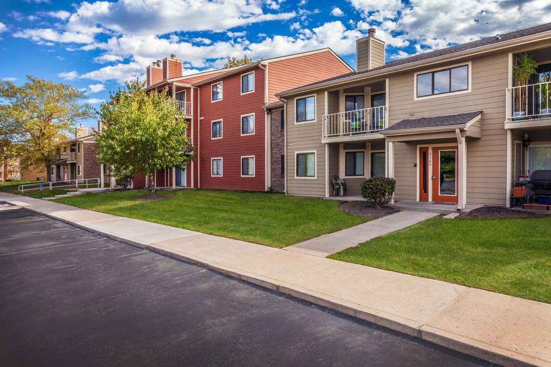 The Villages of Bent Tree Apartments in Indianapolis, IN - Building Photo