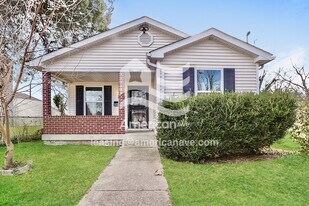 2218 W Madison St in Louisville, KY - Building Photo