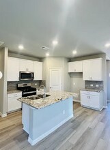 3913 Murvaul Dr in Farmersville, TX - Building Photo - Building Photo