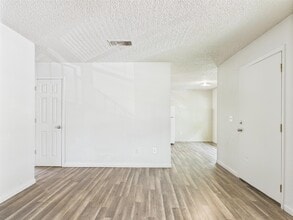 1616 9th St in Marble Falls, TX - Building Photo - Building Photo