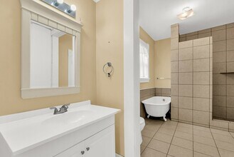 622 4th St S, Unit E in Columbus, MS - Foto de edificio - Building Photo