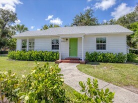 2082 Webber St in Sarasota, FL - Building Photo