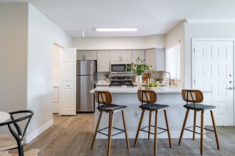 CityScape at Lakeshore in Tempe, AZ - Building Photo - Interior Photo