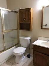 5717 W Auborn Ave in Las Vegas, NV - Building Photo - Building Photo