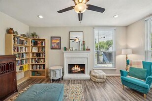 7175 Fair Oaks Ave in Dallas, TX - Building Photo