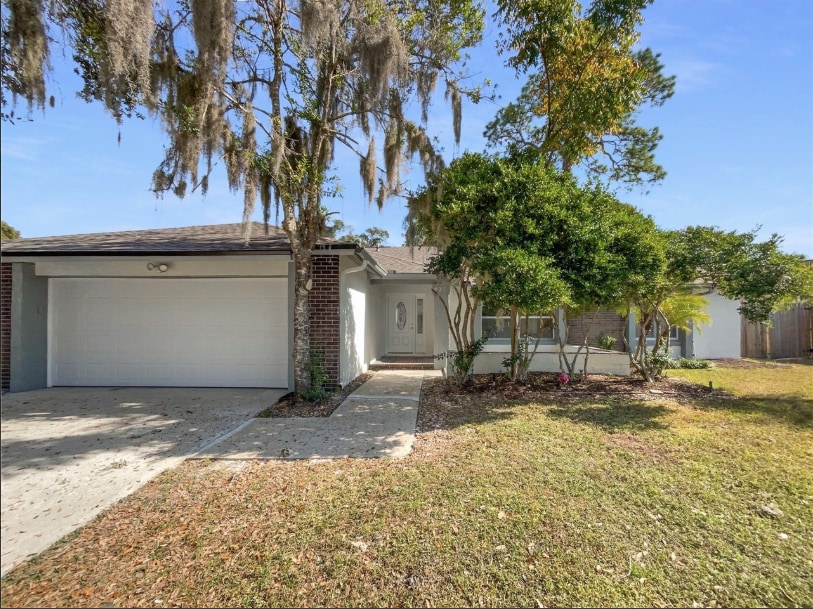 831 Haulover Dr in Altamonte Springs, FL - Building Photo
