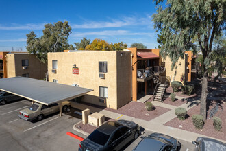 Vista Montana Apartments in Tucson, AZ - Foto de edificio - Building Photo