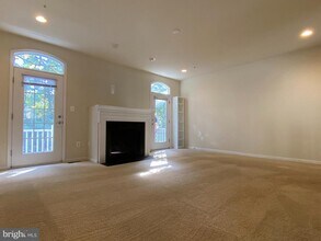 11648 Leesborough Cir in Silver Spring, MD - Building Photo - Building Photo