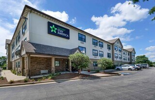 Furnished Studio-Chicago - Burr Ridge in Burr Ridge, IL - Building Photo