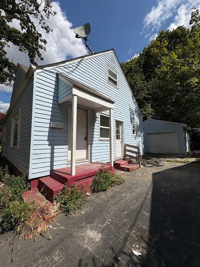 property at 1299 Orlando Ave