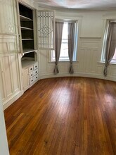 165 Winthrop Rd, Unit 2 in Brookline, MA - Building Photo - Building Photo