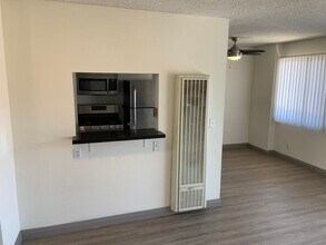 sep373 in Los Angeles, CA - Foto de edificio - Building Photo