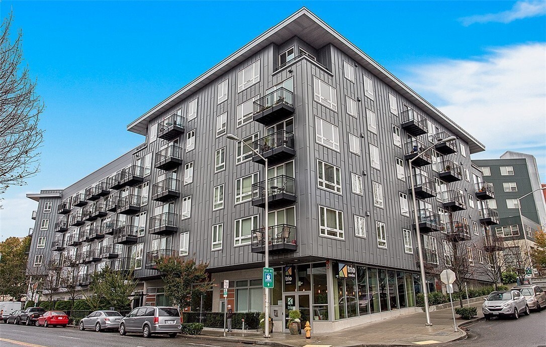 3104 Western Ave, Unit 616 in Seattle, WA - Building Photo