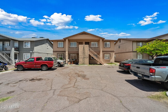 property at 1815 N Spring