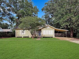 521 10th Ave in Franklinton, LA - Building Photo
