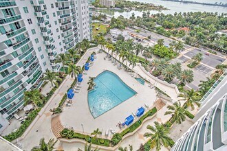 7900 Harbor Island Dr, Unit Penthouse Miami Beach in Miami Beach, FL - Building Photo - Building Photo