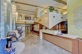 1325 Pacific Hwy in San Diego, CA - Building Photo - Building Photo