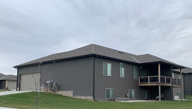 3703 Broadbear Rd in Lincoln, NE - Building Photo - Building Photo