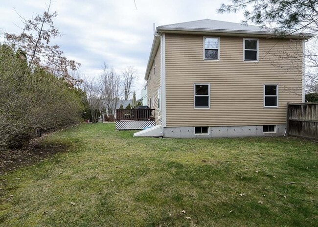 2 Minuteman Ln in Wellesley, MA - Building Photo - Building Photo