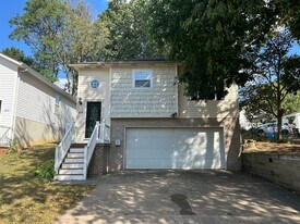 377 Stetler Ave in Akron, OH - Building Photo