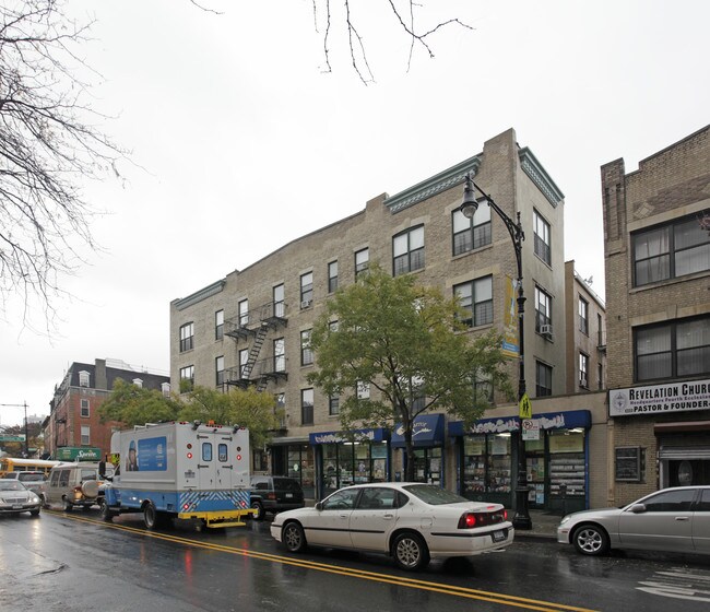 423-431 Myrtle Ave