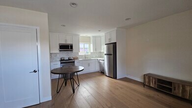 16963 San Jose St in Granada Hills, CA - Building Photo - Building Photo