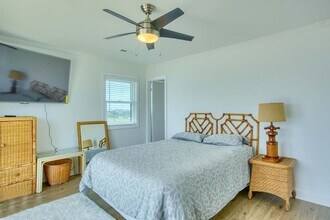 448 Ocean Dr in North Topsail Beach, NC - Building Photo - Building Photo