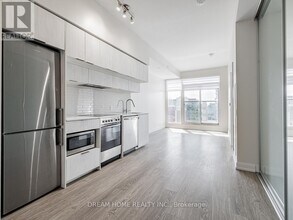 181-1181 Dundas St E in Toronto, ON - Building Photo - Building Photo