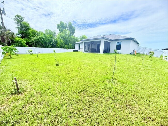 property at 329 NE 29th Terrace