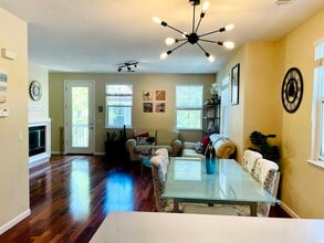2221 Golden Crest Commons in San Jose, CA - Building Photo - Building Photo