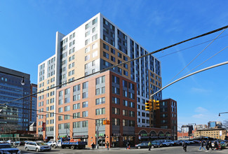 3702 Union St in Flushing, NY - Building Photo - Building Photo