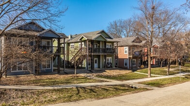 Arkansas Villas in Lawrence, KS - Building Photo - Building Photo