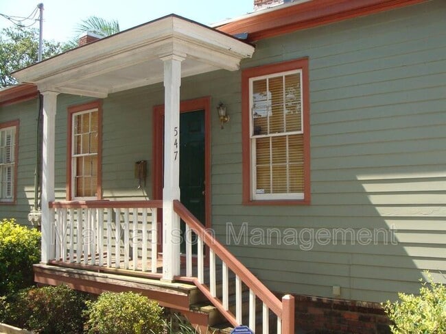 547 E Macon St in Savannah, GA - Building Photo - Building Photo