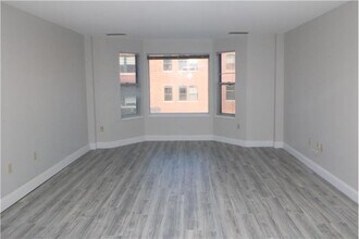 289 Essex St in Salem, MA - Building Photo - Building Photo