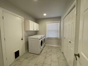 2639 S Pittsburg Ave in Tulsa, OK - Foto de edificio - Building Photo