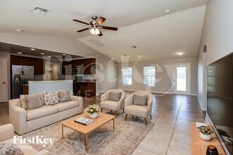 1922 NW 20th Terrace in Cape Coral, FL - Building Photo - Building Photo