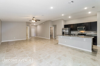 808 Harper Blvd SW, Unit Cando Villa Apt 208 in Palm Bay, FL - Building Photo - Building Photo