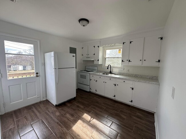 1821 Taylor St, Unit A Upstairs-Main Level in Lynchburg, VA - Building Photo - Building Photo