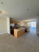 185 Johnson St in Windsor, CA - Building Photo - Building Photo