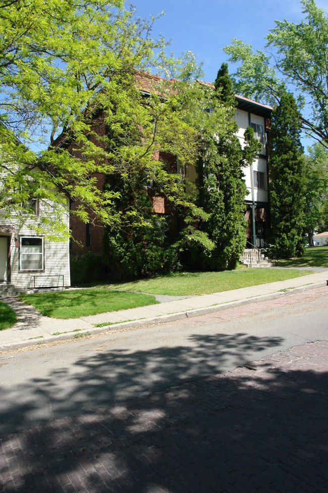 1212 W 7th Ave in Spokane, WA - Foto de edificio - Building Photo