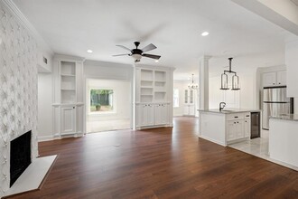 3071 Locke Ln in Houston, TX - Building Photo - Building Photo