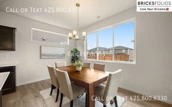 8469 32nd Pl NE in Marysville, WA - Foto de edificio - Building Photo