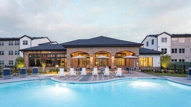 22000 Bellaire Blvd in Richmond, TX - Building Photo - Building Photo