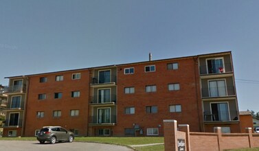 County Squire in Dawson Creek, BC - Building Photo - Building Photo