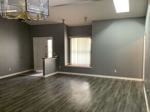 1035 Burrisridge Dr in Lakeland, FL - Building Photo - Building Photo