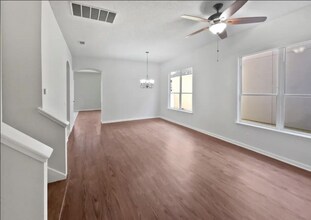 3583 Old Village Dr in Orange Park, FL - Foto de edificio - Building Photo