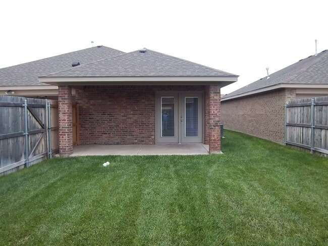9609 Perry Ave in Amarillo, TX - Foto de edificio - Building Photo