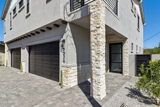 902 W Hazelwood St in Phoenix, AZ - Building Photo - Building Photo