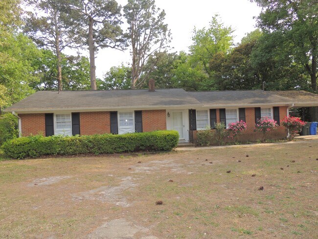 145 Summerhill Rd in Fayetteville, NC - Building Photo - Building Photo