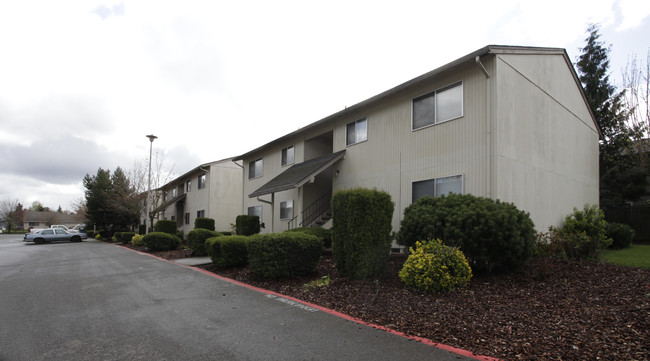 Willow Brook Apartments in Vancouver, WA - Building Photo - Building Photo